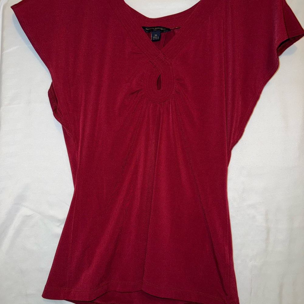 Banana Republic Red Ruched Cap Sleeve Blouse